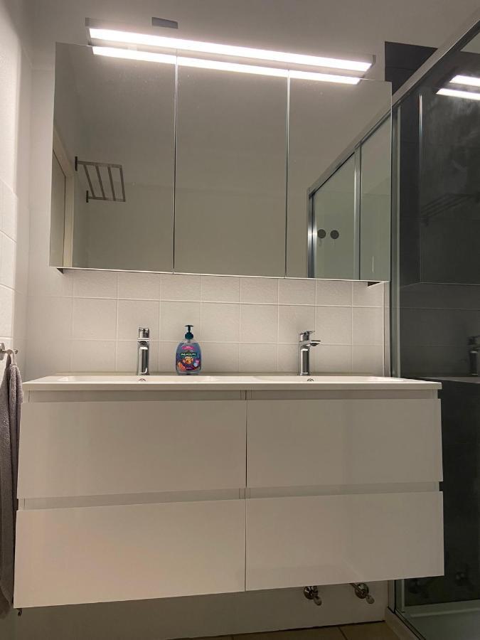 Weloveoostende - Newly Renovated Large Apartment 150M From The Beach - Including Bed Sheets And Final Clea-Ning Exteriér fotografie