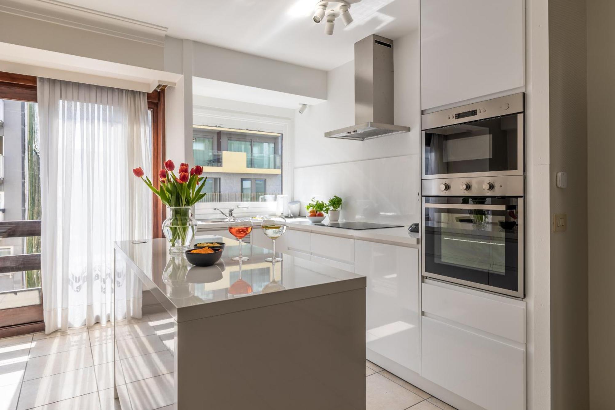 Weloveoostende - Newly Renovated Large Apartment 150M From The Beach - Including Bed Sheets And Final Clea-Ning Exteriér fotografie