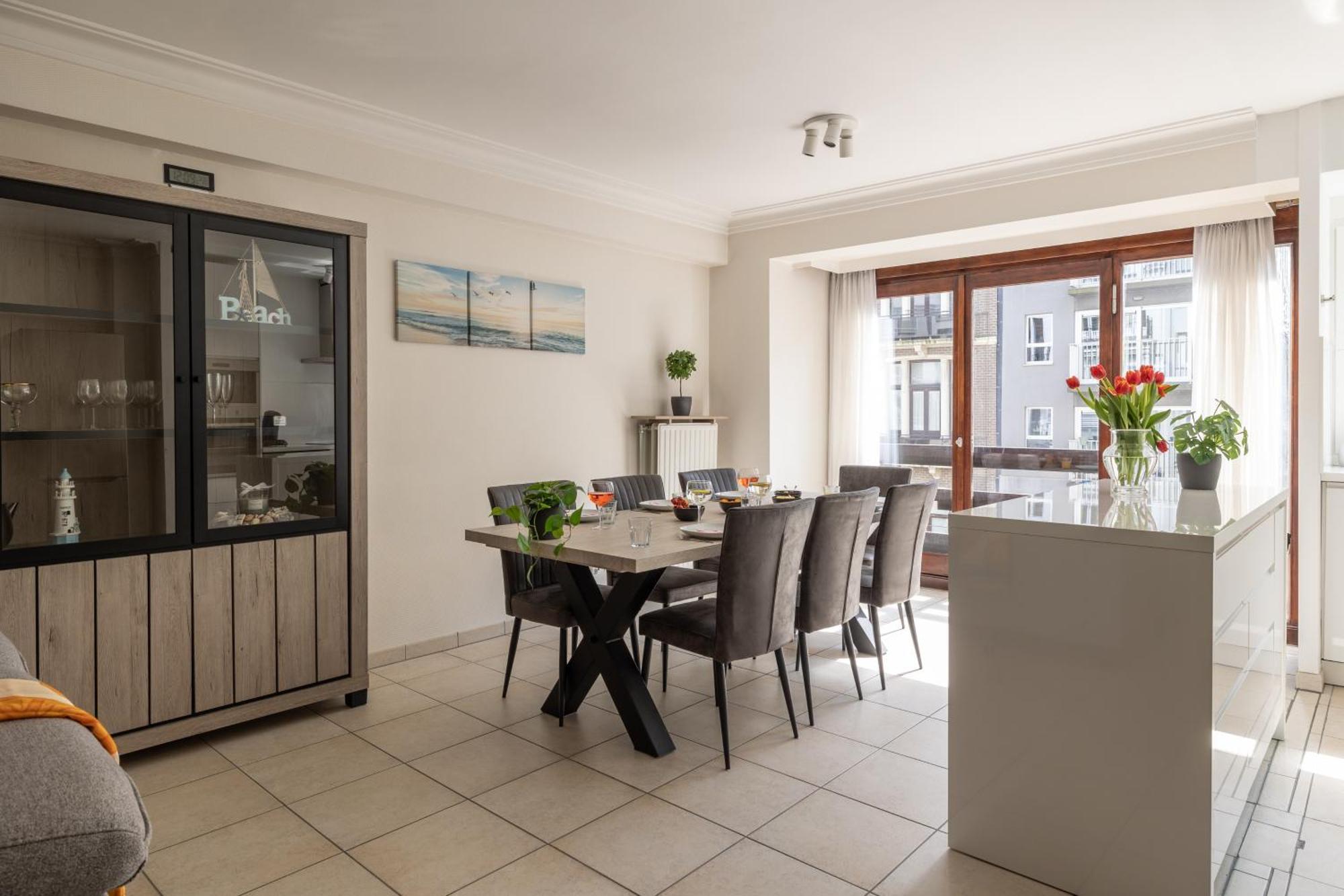 Weloveoostende - Newly Renovated Large Apartment 150M From The Beach - Including Bed Sheets And Final Clea-Ning Exteriér fotografie